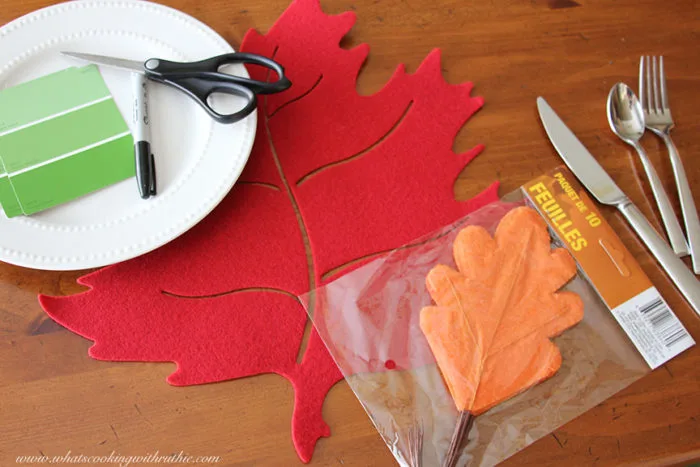 Simple Thanksgiving Place Setting by whatscookingwithruthie.com