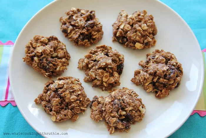 Healthy Oatmeal Raisin Cookies by whatscookingwithruthie.com