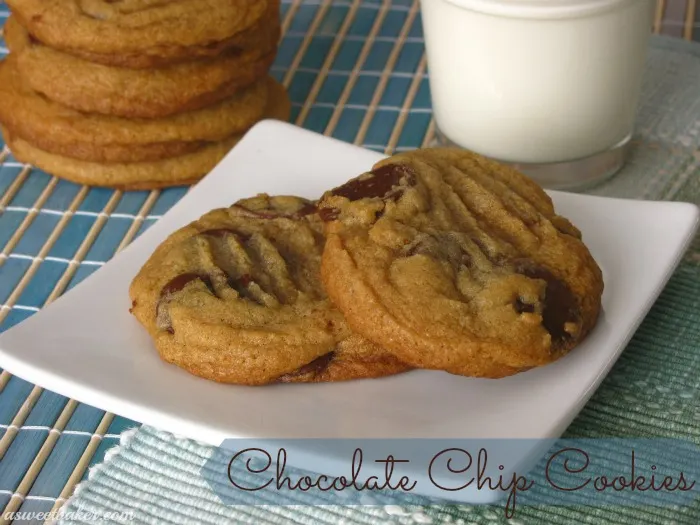 LizTHE-BEST-Chocolate-Chip-Cookies2