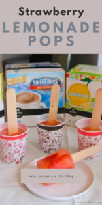 Cool off with these refreshing Strawberry Lemonade Pops. A perfect summer treat for kids and adults alike! 🍓🍋🍭 #PopsicleRecipe #SummerTreats #StrawberryLemonade || cookingwithruthie.com