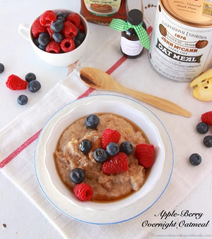 Apple-Berry Overnight Oatmeal by www.cookingwithruthie.com