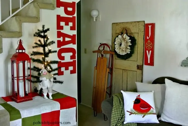 DIY Holiday Decor by www.polkadotpoplars.com on www.cookingwithruthie.com to inspire your holidays!