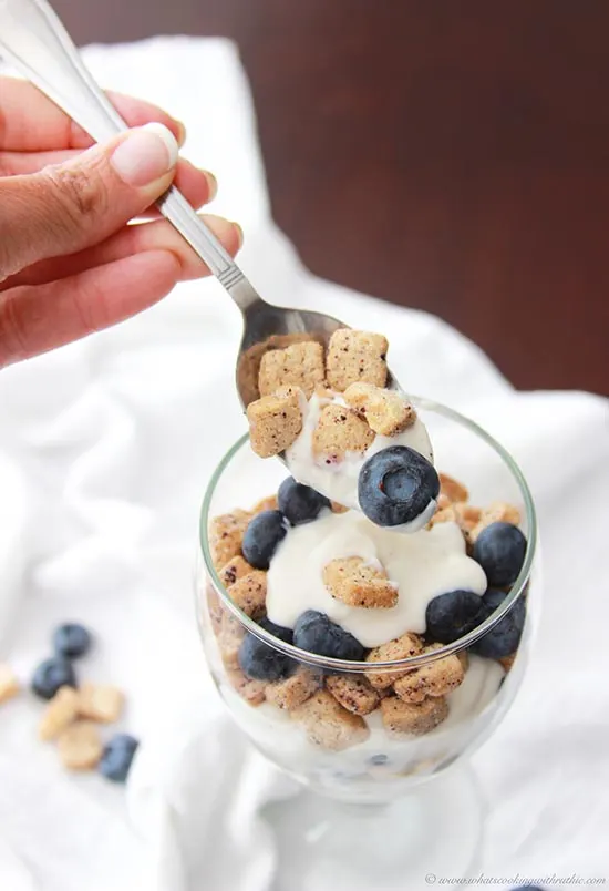 *1blueberry-tiny-toast-parfaits