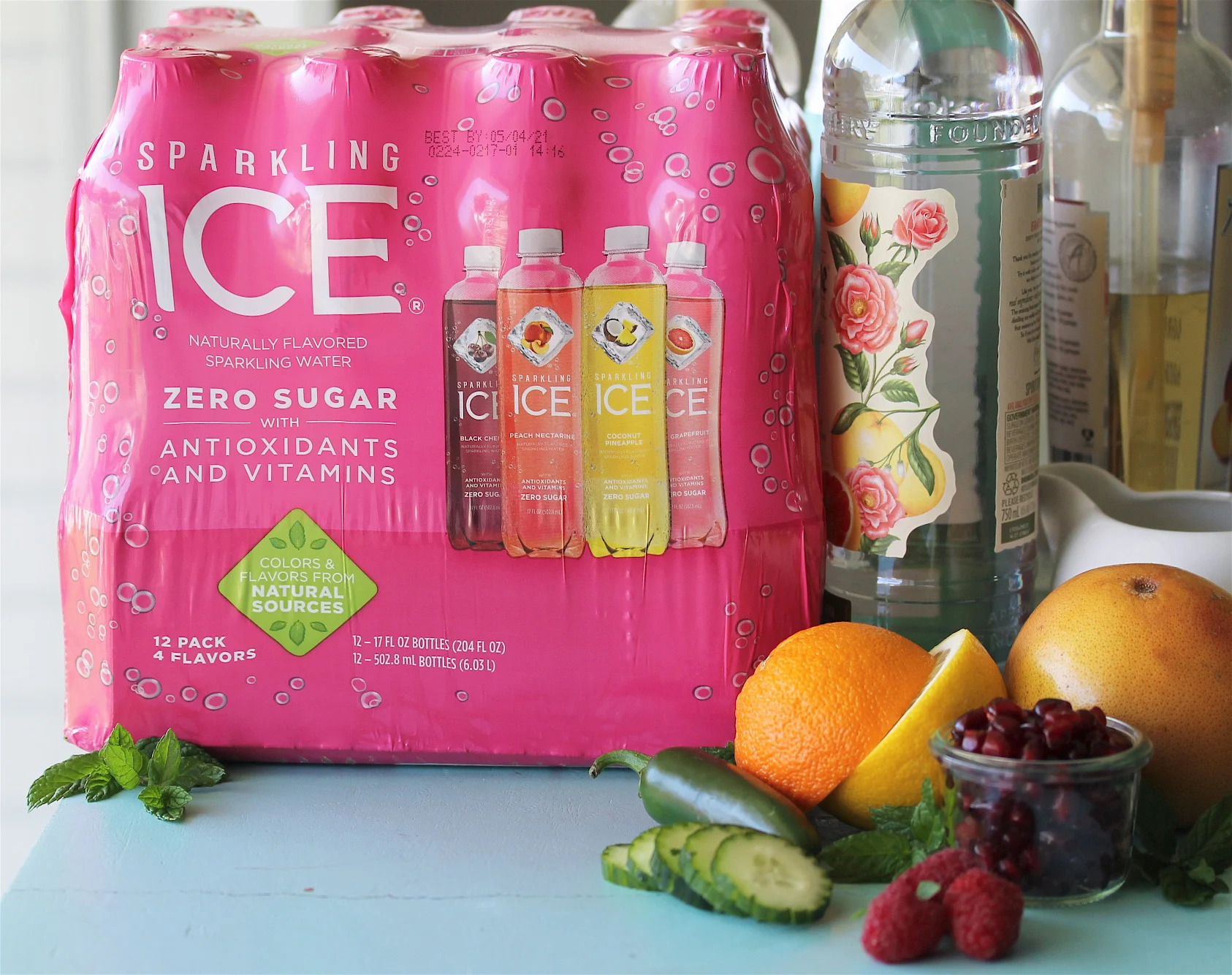 Sparkling Mocktail & Cocktail Bar Recipes are a festive beverage that's the perfect way to celebrate the coming winter holidays! by cookingwithruthie.com